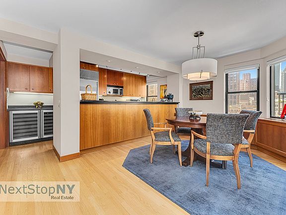 3rd image of 333 E 55th St #12DE