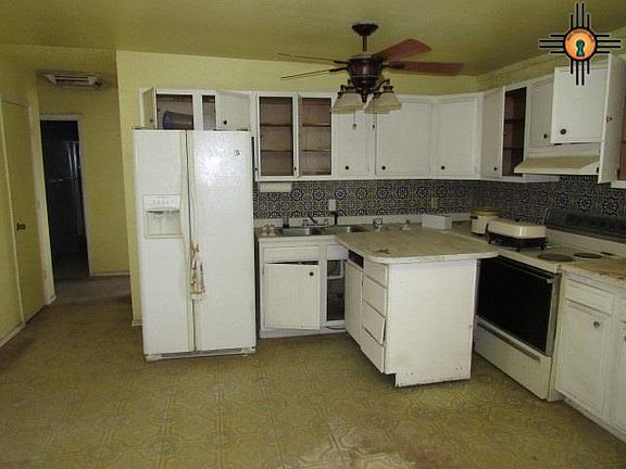 3rd image of 105 Black Range Ave
