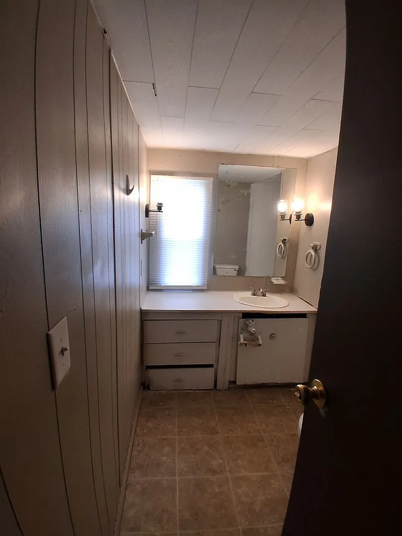 Valle Acres Mobile Home Court — Photo 2