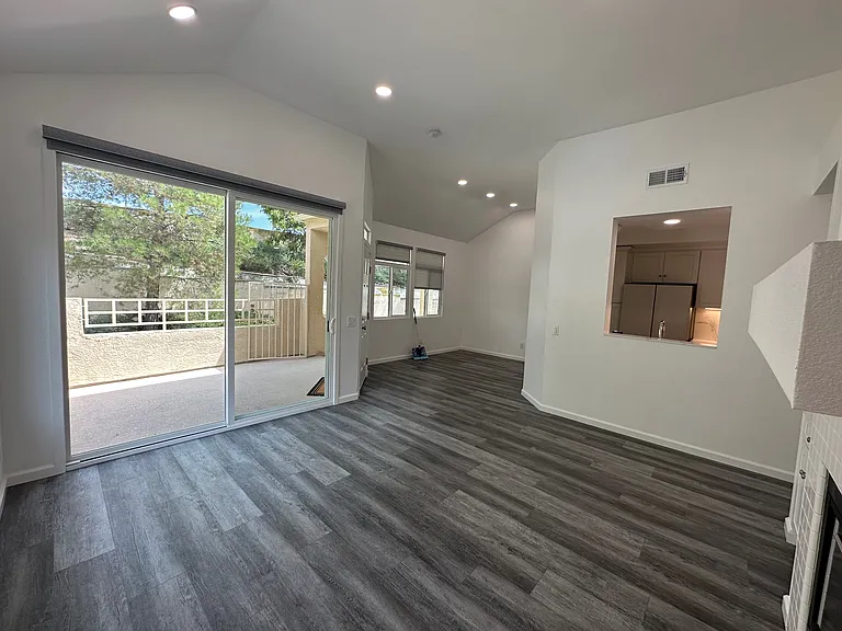 3100 Puesta Del Sol Ct #201 — Photo 13