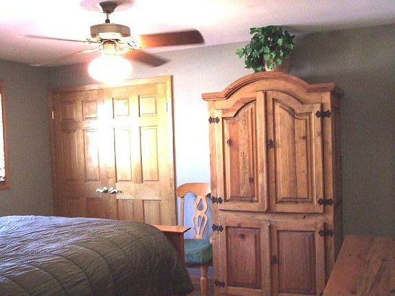 3rd image of 4836 W 106th Pl