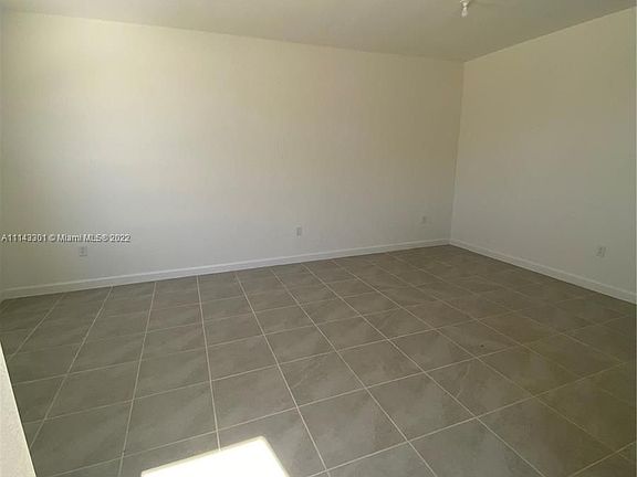 4th image of 28729 W 132nd Pl #28279
