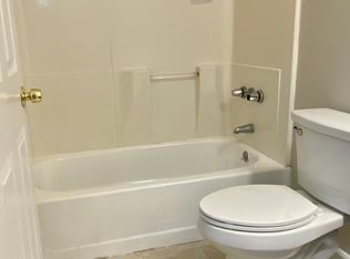 32 Palmer Ave APT 10, Middletown, NY 10940