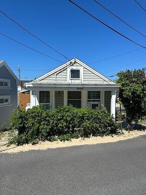 1st image of 217 Old Wharf Road