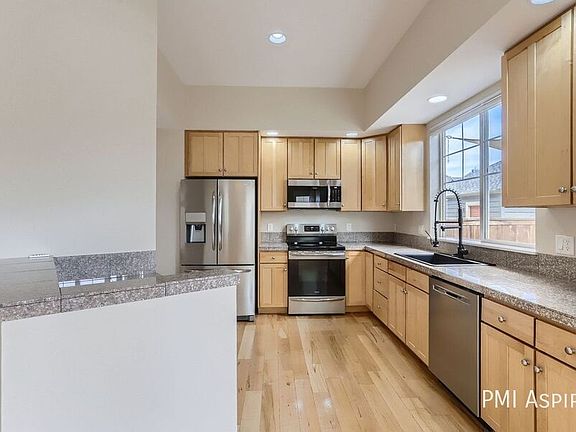 4th image of 308 Sweet Valley Ct