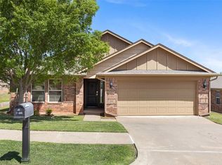 1120 W Stonecrest Ave, Stillwater, OK 74075