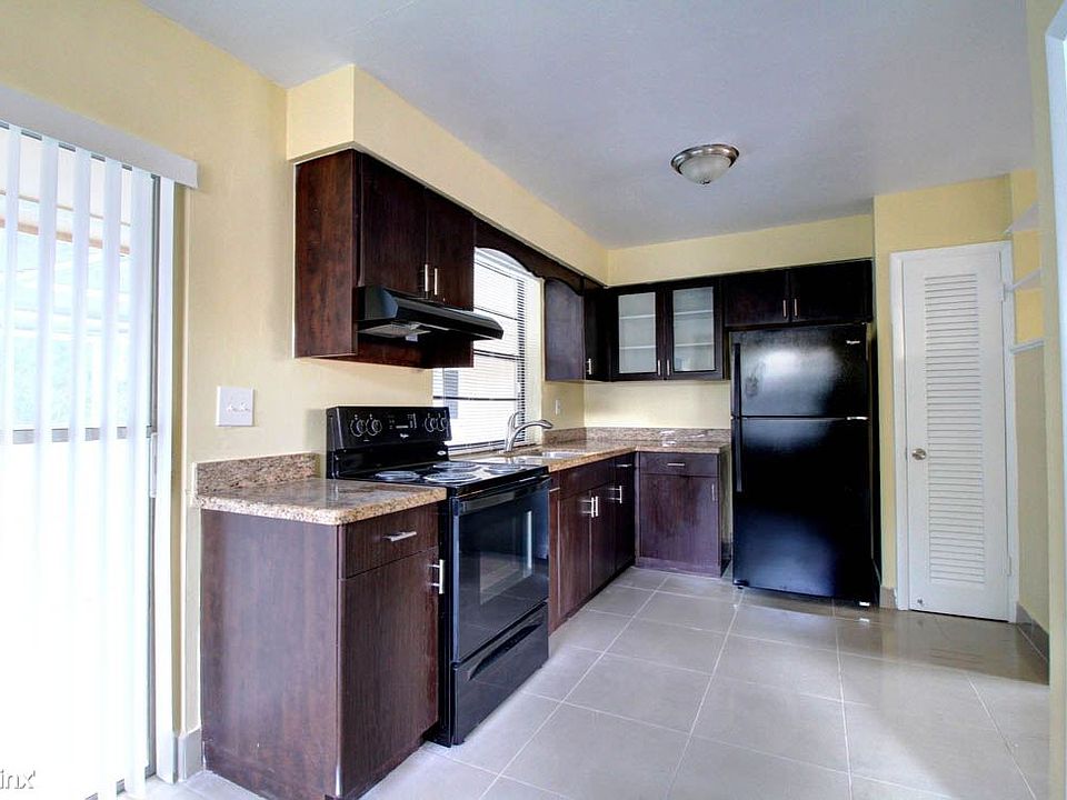 1st image of 2110 NW 61st Ave