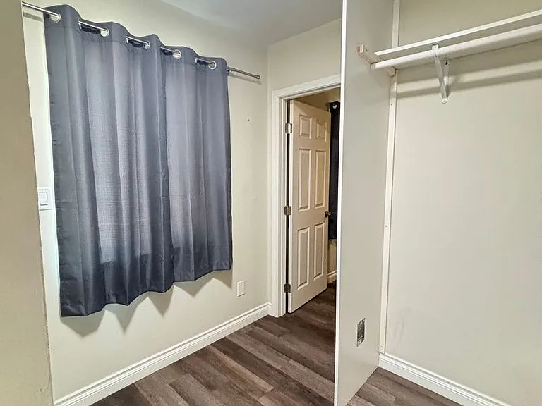 1575 Skyline Dr — Photo 9