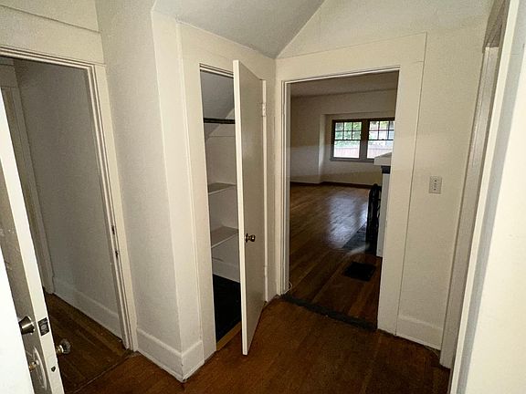 4th image of 545 N Madison Ave #545