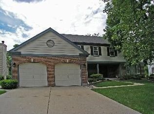602 Raintree Rd, Buffalo Grove, IL 60089