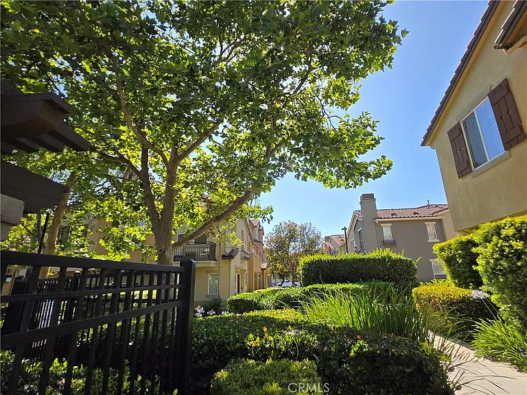 12538 Tavira Ln — Photo 35