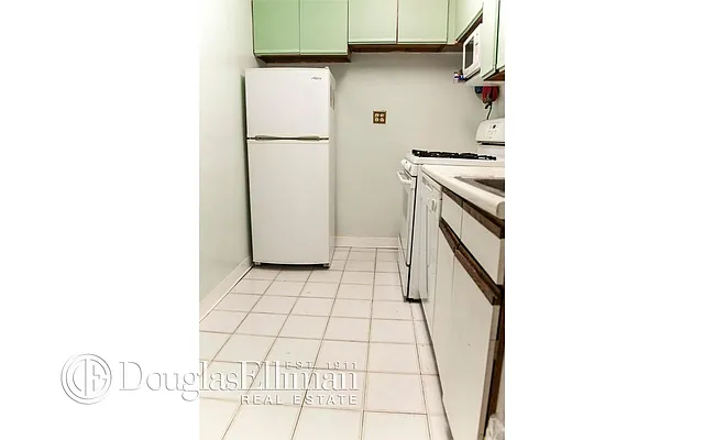 Sold by Douglas Elliman | media 13