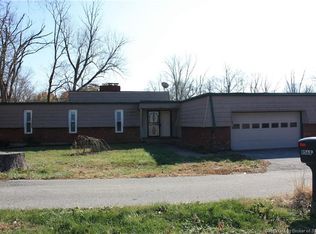 8568 Lakewood Dr, Charlestown, IN 47111