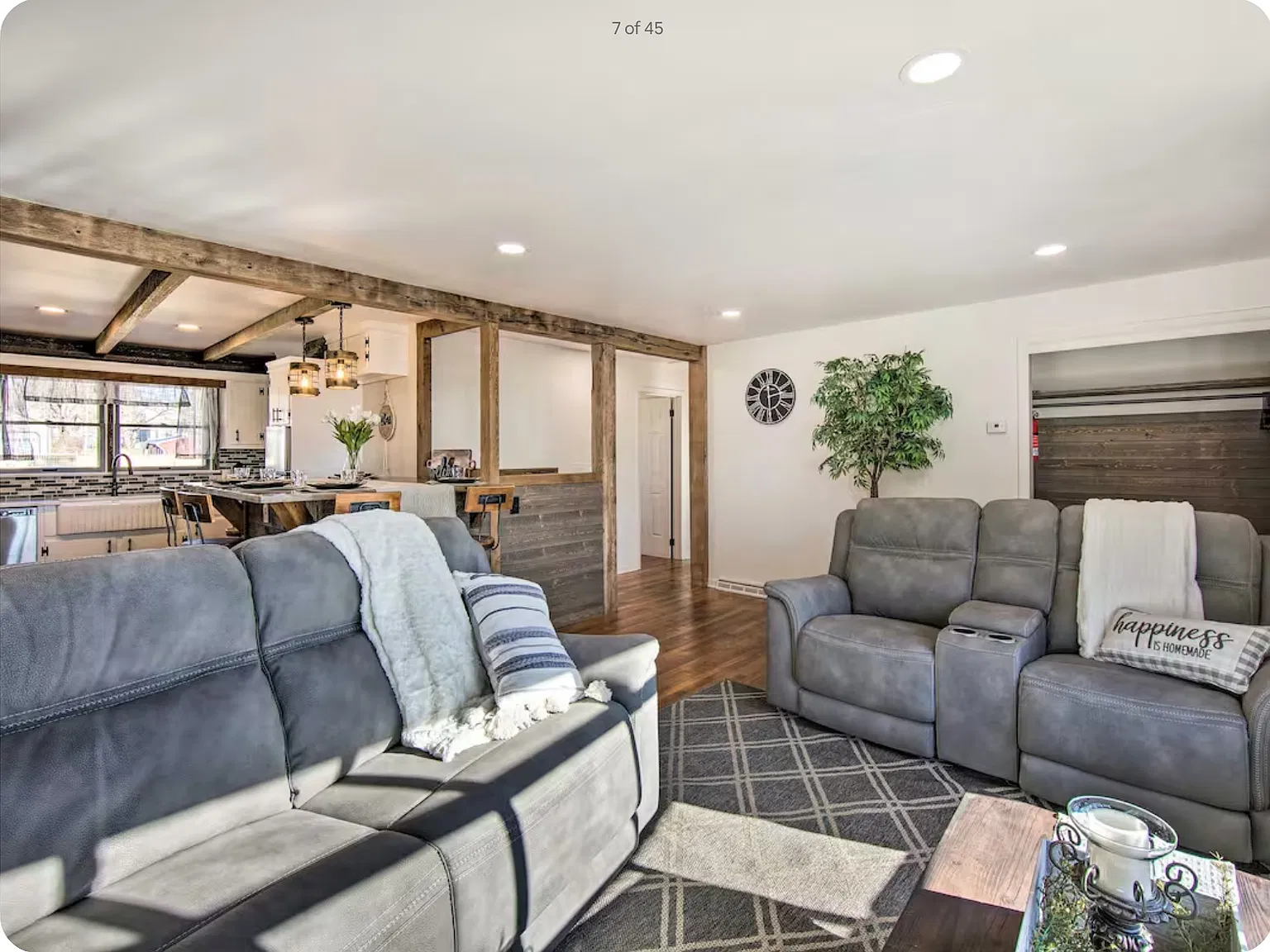 17 N King St — Photo 3