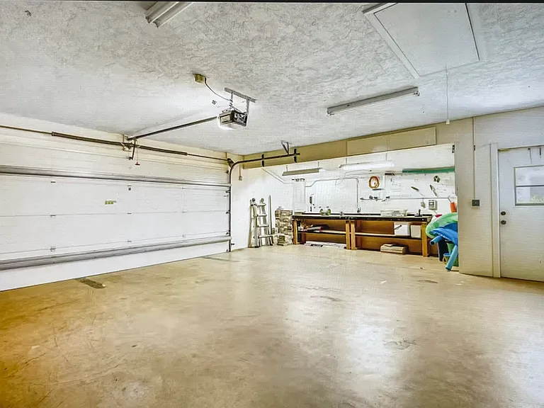 4125 Pinar Dr — Photo 17