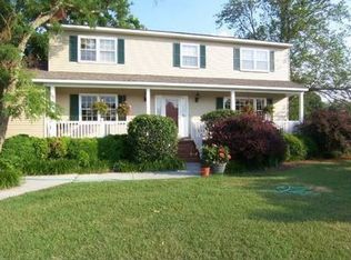 118 River Rd, Poquoson, VA 23662