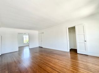 1700 S Beverly Glen Blvd, Los Angeles, CA 90024