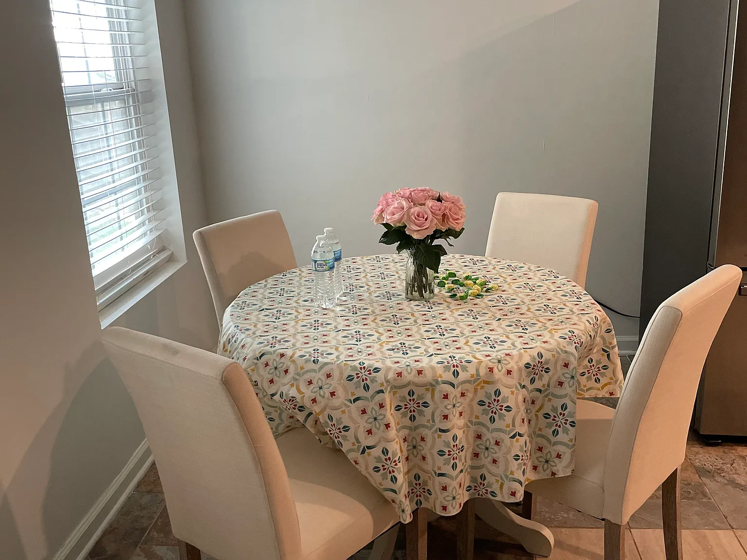 2 bed, 2960 sqft, $1,700 — Photo 4