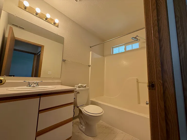 3260 N Lakegrove Ln #201 — Photo 6