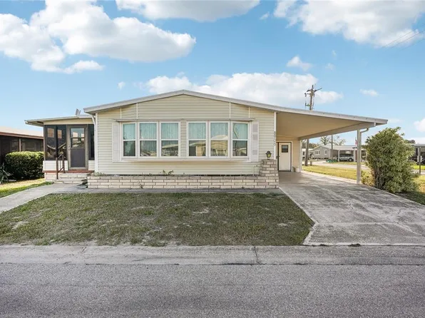 8906 31st Ave E, Palmetto, FL 34221