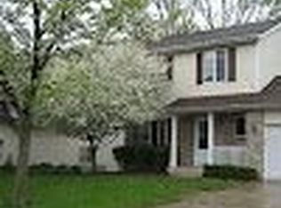 4500 Brookmeadow Dr SE, Kentwood, MI 49512