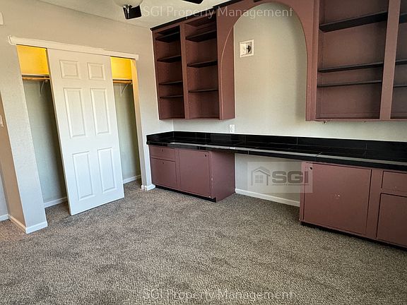5th image of 1425 W Marshall Ave