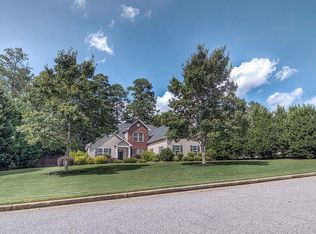 775 Winding Grove Ln, Loganville, GA 30052