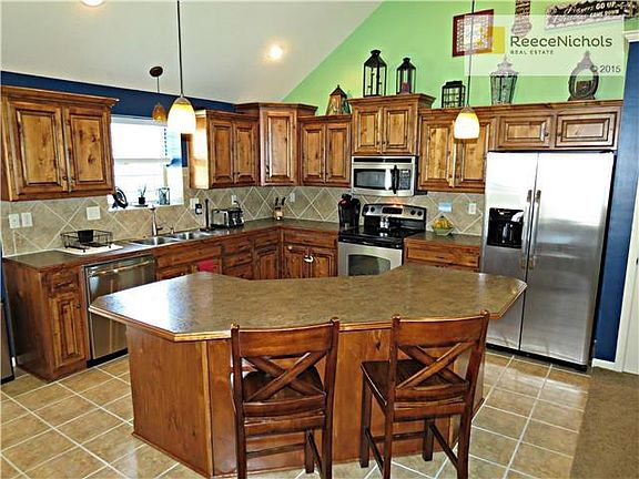 4th image of 1514 NW Whispering Ct