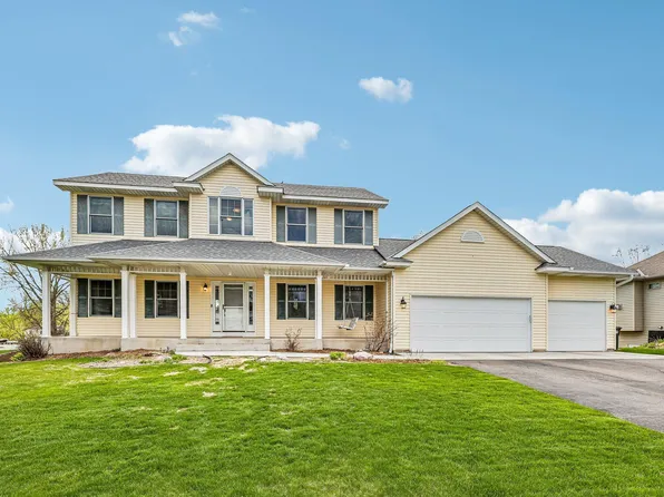 2608 Sandterra Cir, White Bear Township, MN 55110