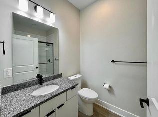 708 Wealthy St SE #G, Grand Rapids, MI 49503