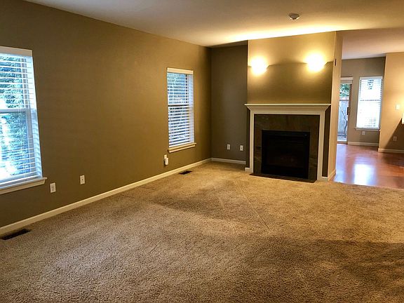 3rd image of 9129 161st Pl NE