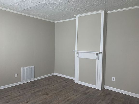 3rd image of 1219-21 Pierce St #1221