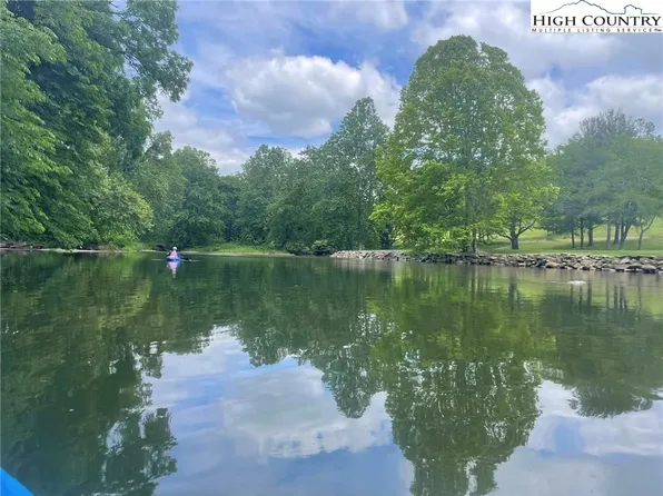 647 Riverside Lane, Crumpler, NC 28617