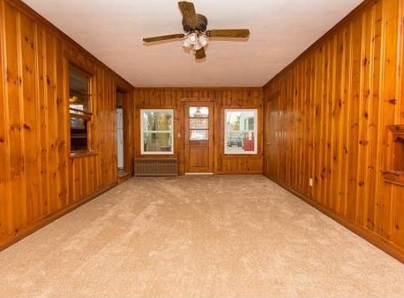 4th image of 15 Belle Aire Ave