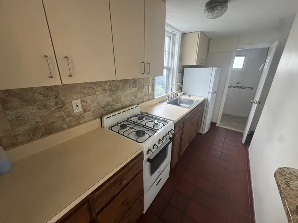 3447 Bay Front Dr, Baldwin, NY 11510