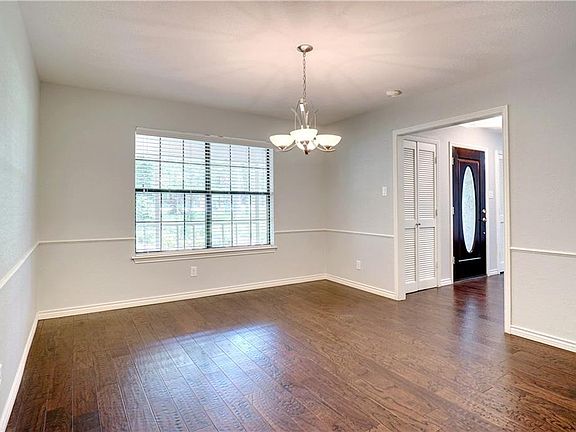 5th image of 1210 Cross Timber Dr