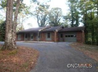 129 Jeter Mountain Ter, Hendersonville, NC 28739