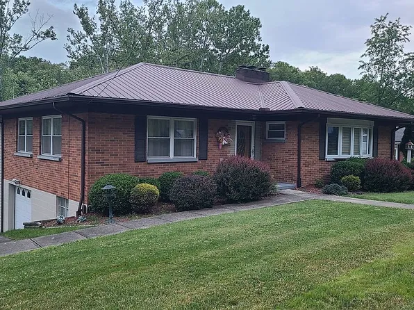 128 India Dr, Russell, KY 41169
