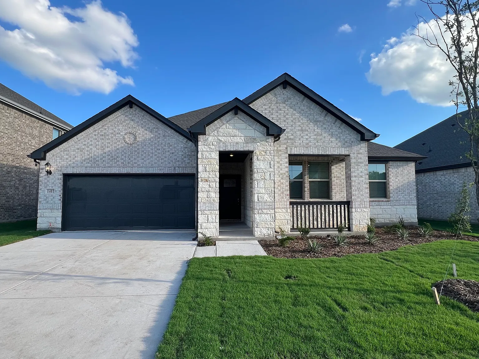 4 bed, 1874 sqft, $2,400 — Photo 1