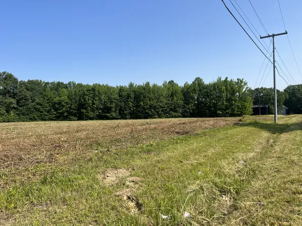 1 Maxey Rd, Cedar Hill, TN 37032