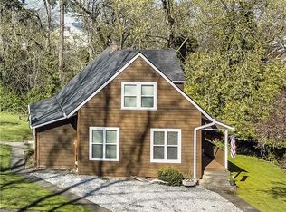 402 5th St, Steilacoom, WA 98388