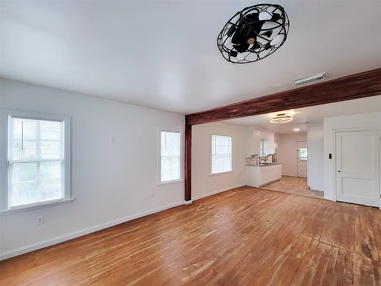 2816 Elser St — Photo 6
