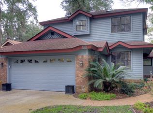 35 Bay Tree Ct E, St Simons Island, GA 31522