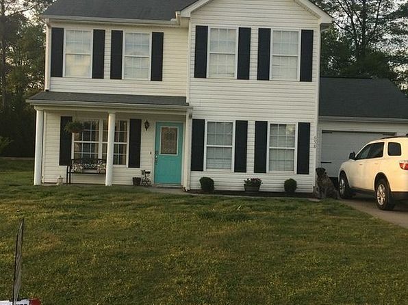 658 Hunters Ln