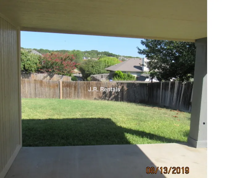 1506 Creek St — Photo 86