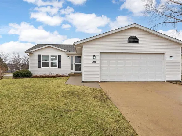 403 Sheffield Dr NE, Cedar Rapids, IA 52402