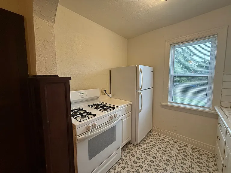 1718 N Indiana Ave #8 — Photo 14