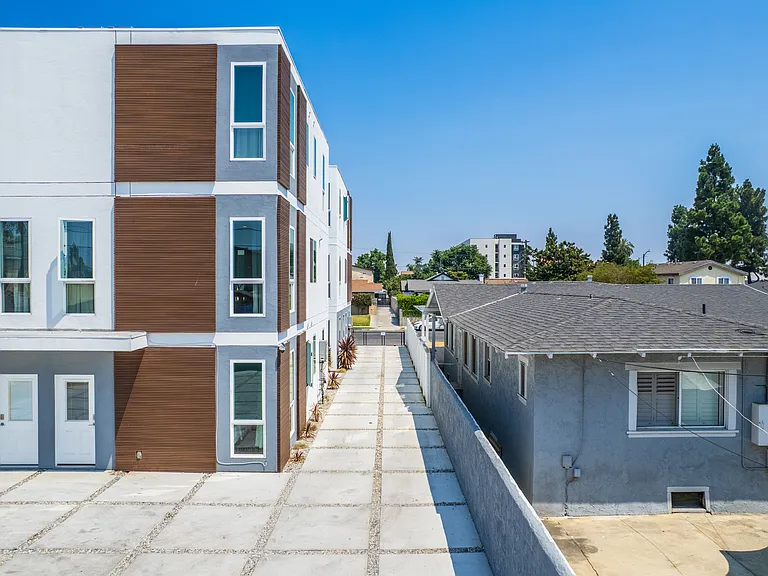 3987 Dalton Ave — Photo 35