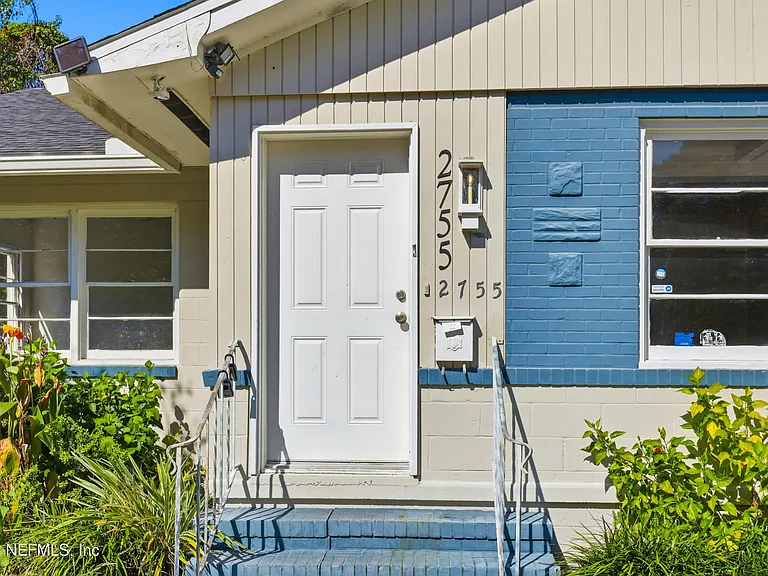 2755 Green St — Photo 4