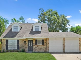 3203 Ripplebrook Dr, Houston, TX 77045